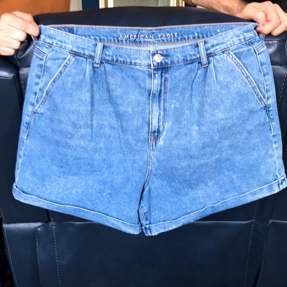 NEW American Eagle Shoorts Sz 16